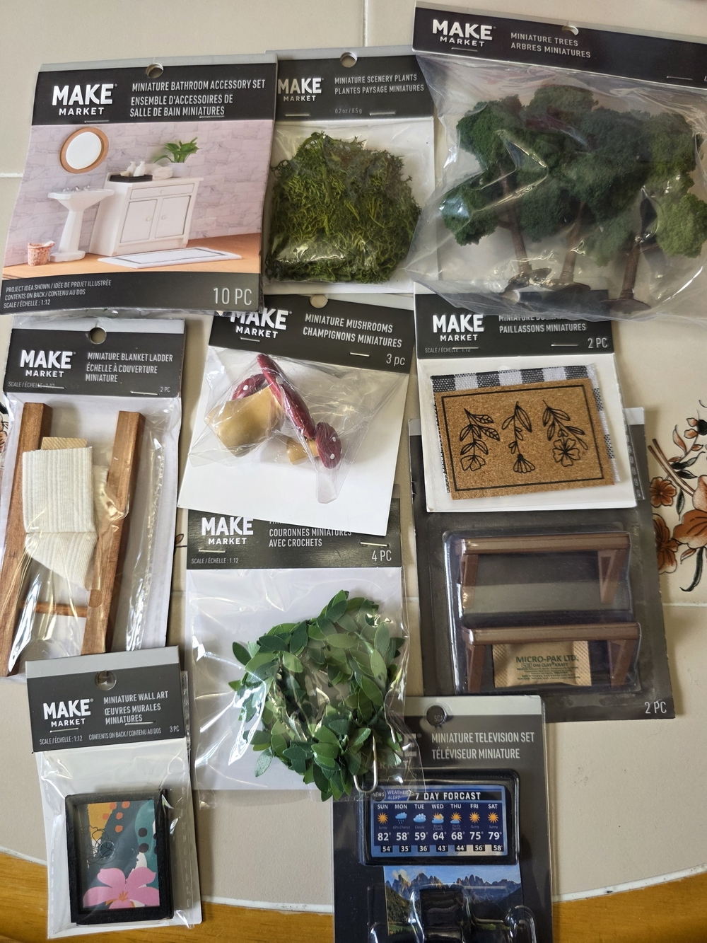 Make Market Miniature Craft Kit Set - Greens & Brown Accents